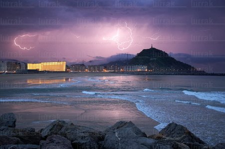 08491-Rayos, Donostia, Gipuzkoa, Euskadi