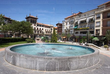 08551-Fuente. Gernika, Bizkaia, Euskadi