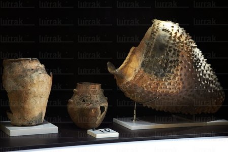 08555-Vasijas de la Edad de Bronce. BIBAT. Museo de Arqueología